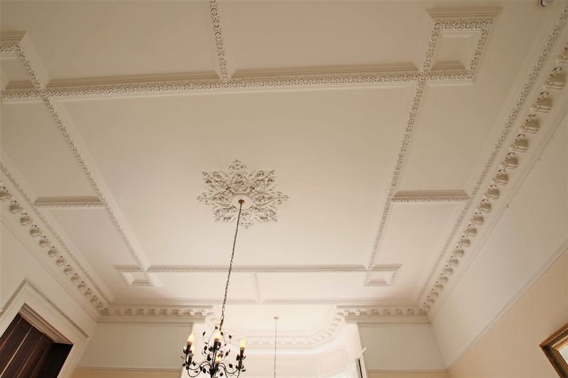 Lounge Ceiling